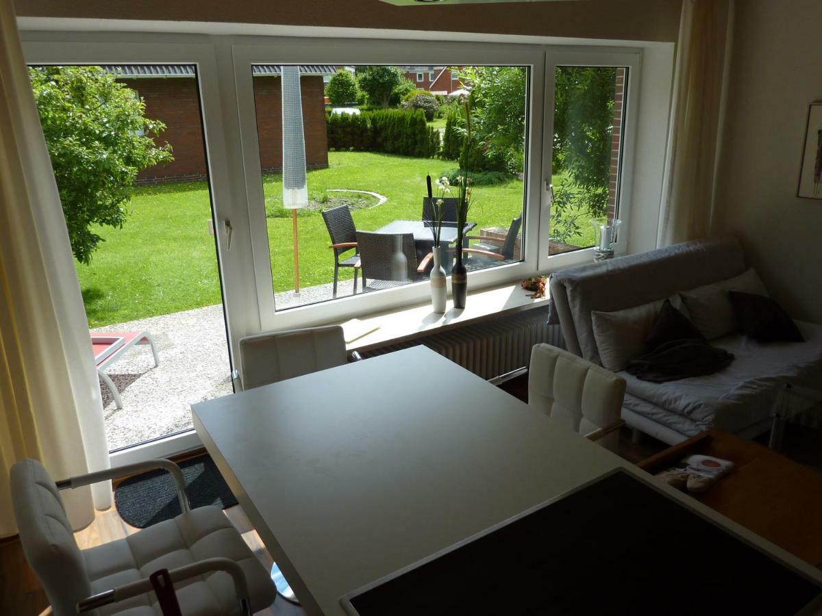 Meine-Nordsee-Fewo Esens Exterior photo