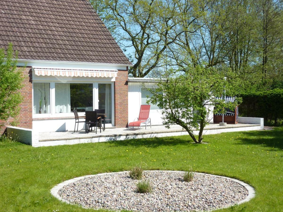 Meine-Nordsee-Fewo Esens Exterior photo