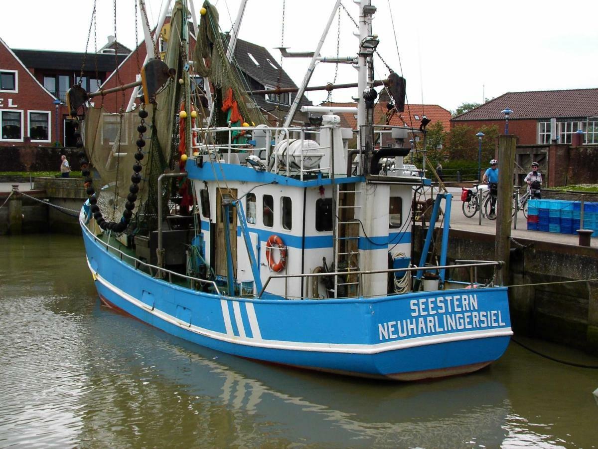 Meine-Nordsee-Fewo Esens Exterior photo